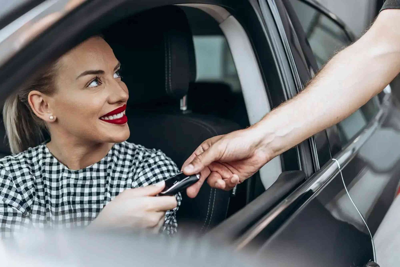 The Significance of the Car Rental Business in the UAE